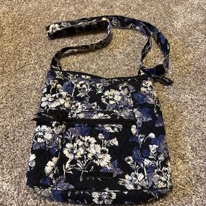 Vera Bradley Hipster Crossbody purse- frosted floral